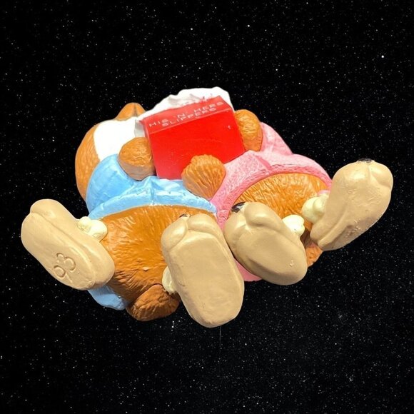 1993 Hallmark Keepsake Christmas Ornament Mom And Dad His 'N Hers Slippers New - Picture 5 of 6